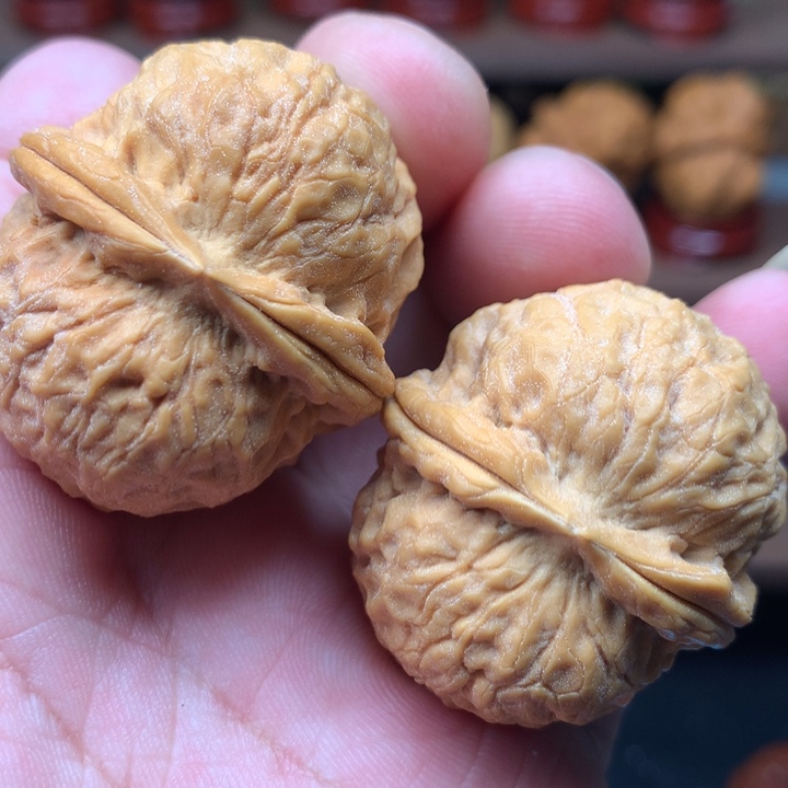 文玩核桃吊坠粗筋元宝