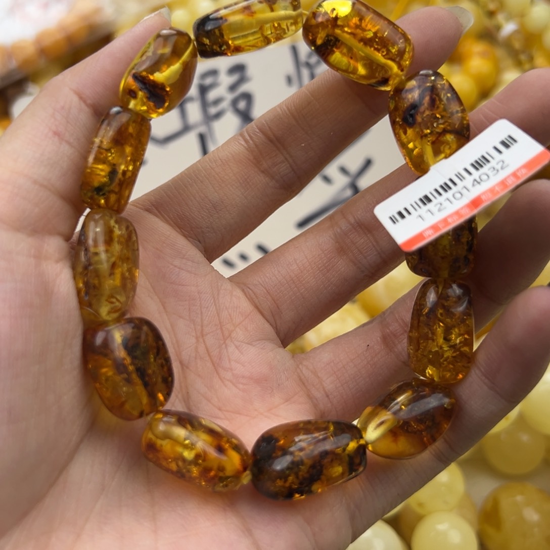 琥珀珠宝奇石未镶嵌