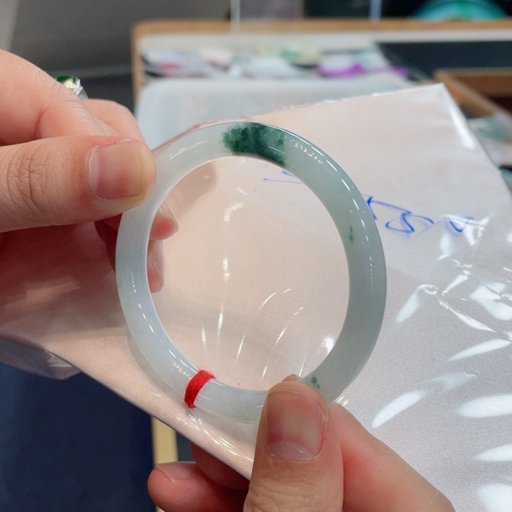 翡翠未镶嵌手镯买断