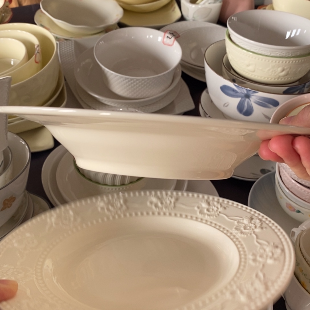 瓷一个深盘 一个浅盘