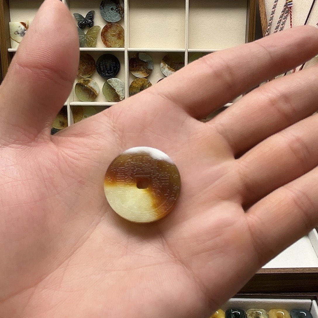 啵****蛇纹石玉未镶嵌吊坠(不含链)