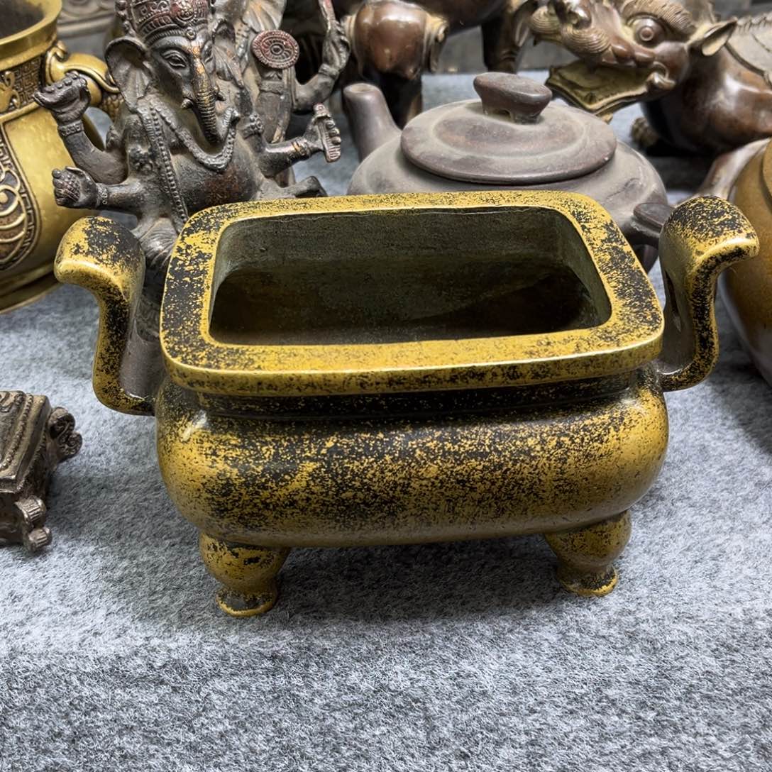 左***12584555888855558788