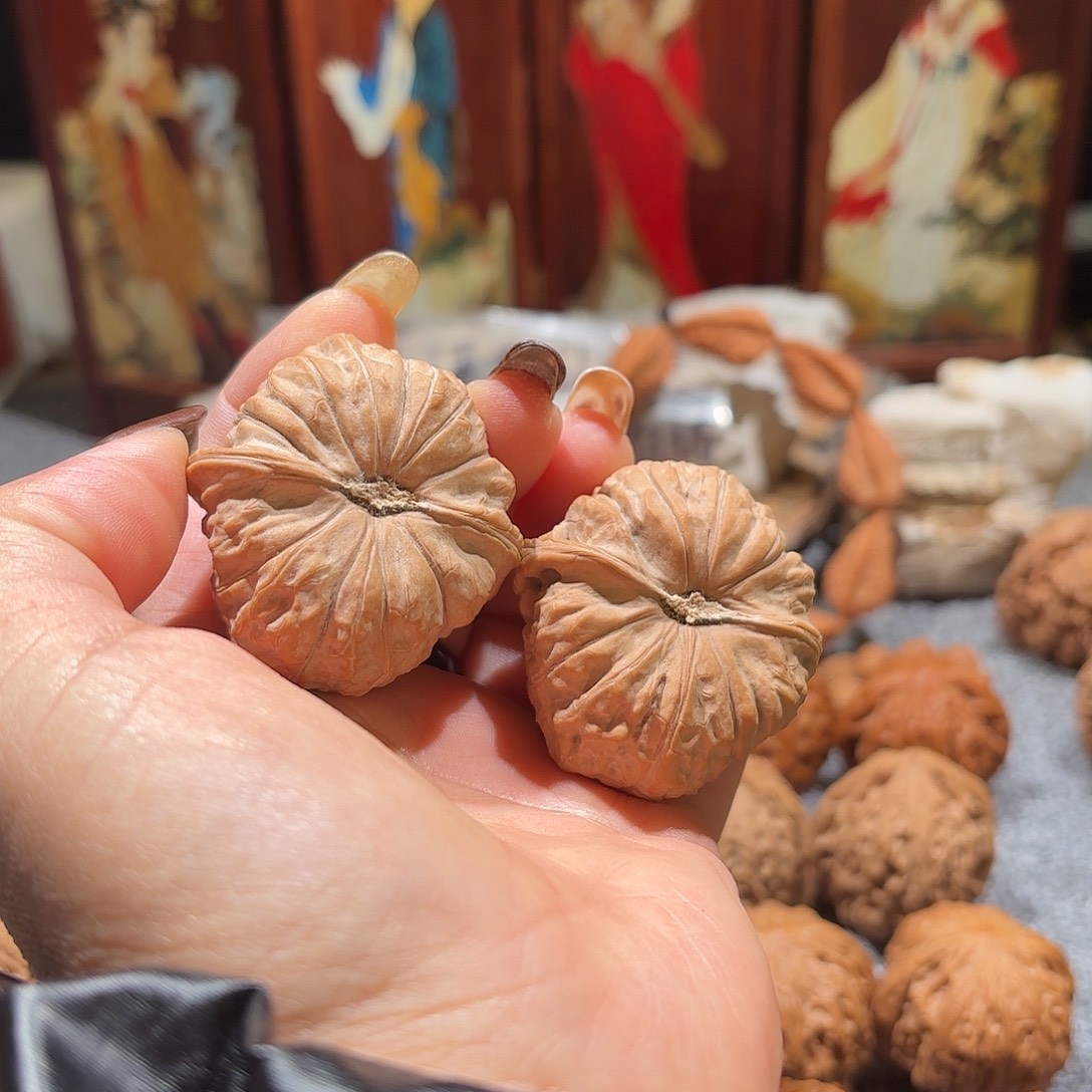 核桃文玩核桃南瓜一对