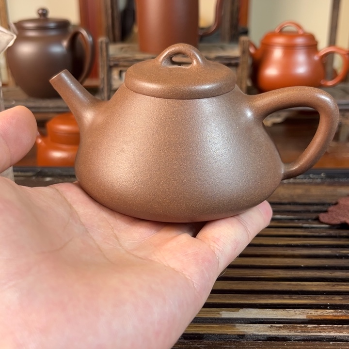 茶壶紫砂原矿紫砂手工制作