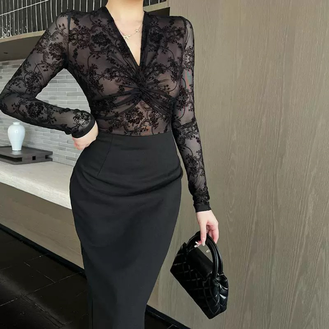 【丸子家】大码V领拼接扭结蕾丝性感长袖包臀连衣裙短3708长3707