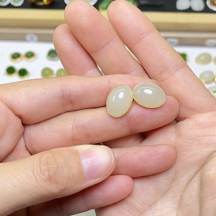 和田玉银S925镶嵌耳饰