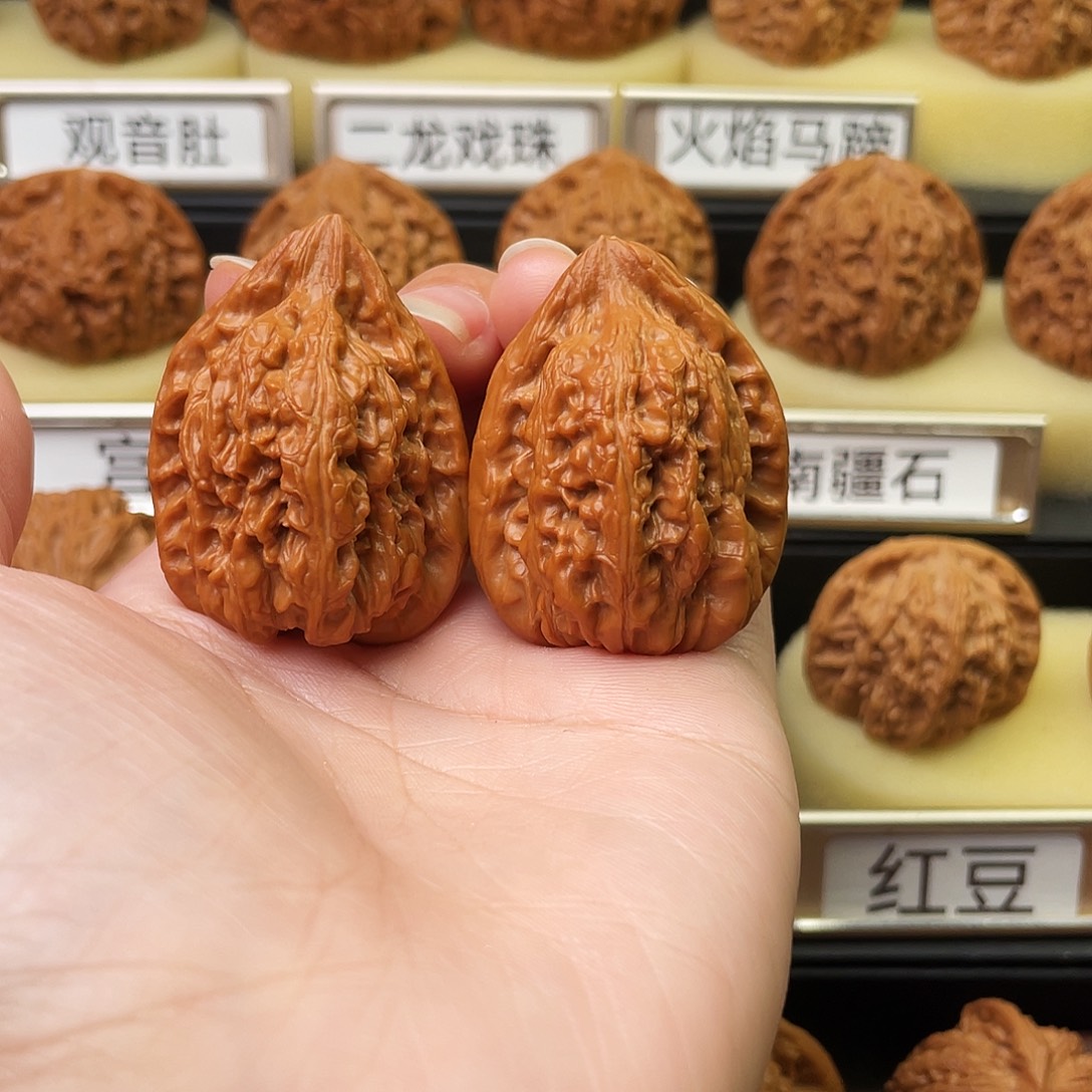 文玩核桃吊坠赤龙鸡心33全品955