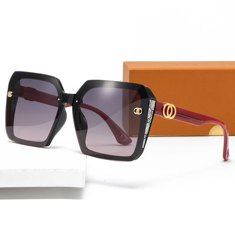 【新粉体验】百搭显瘦网红太阳镜防紫外线2025新款防风自带妆容墨镜