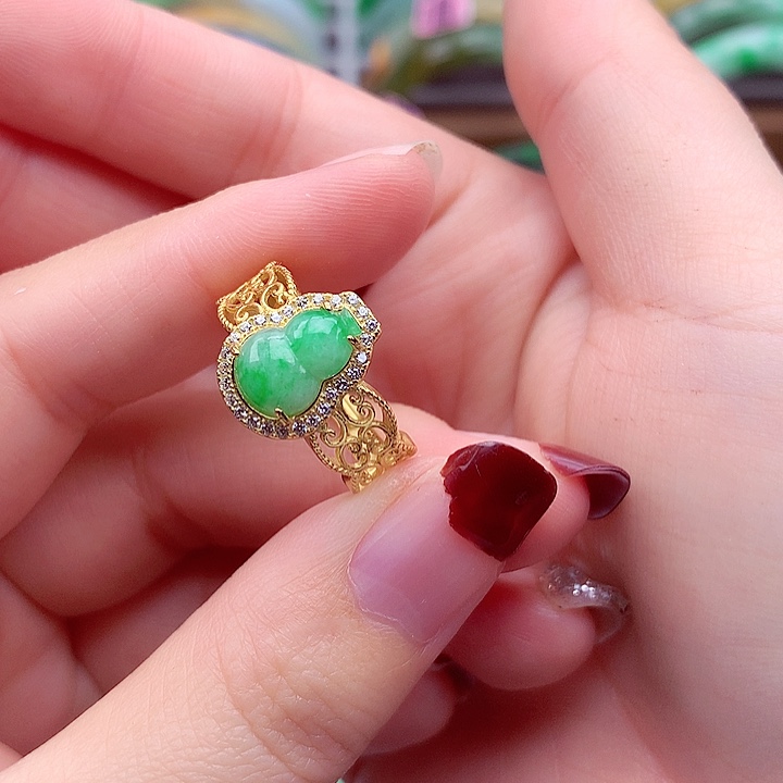 翡翠颈饰银S925镶嵌翡翠