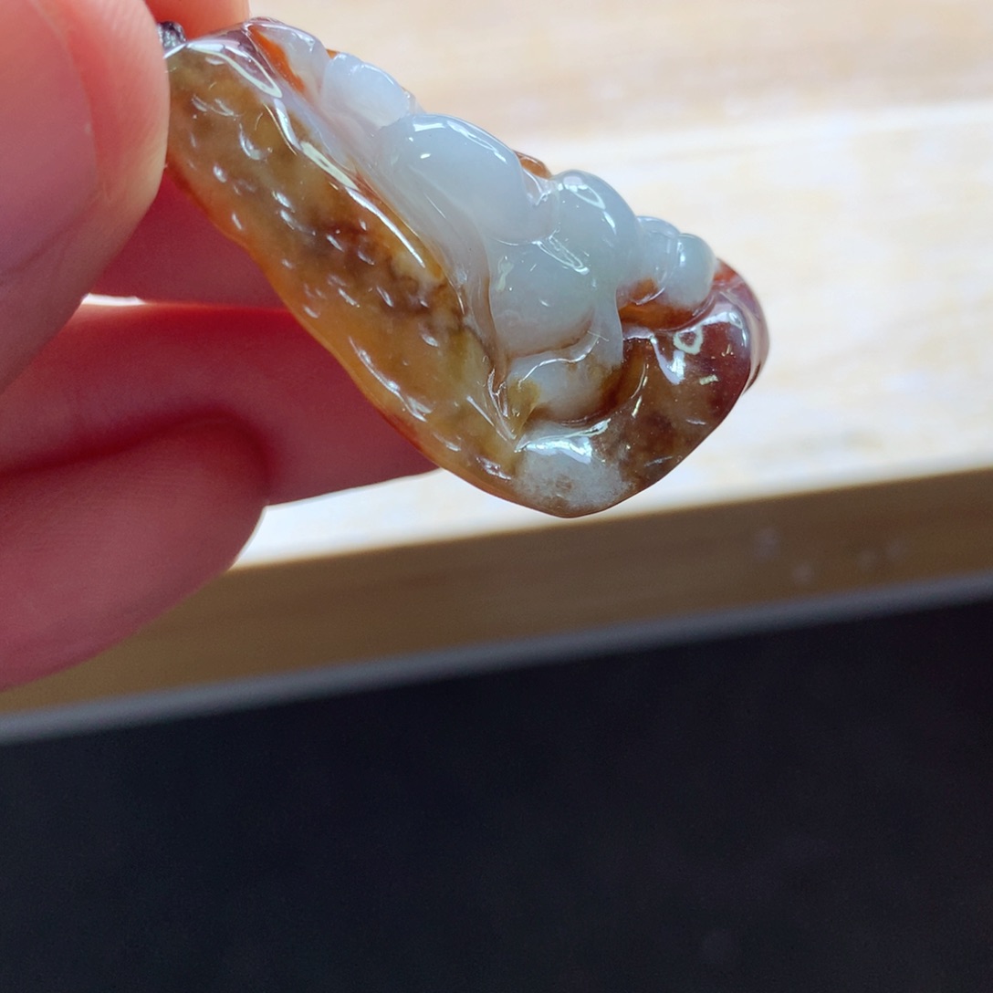 翡翠颈饰未镶嵌吊坠