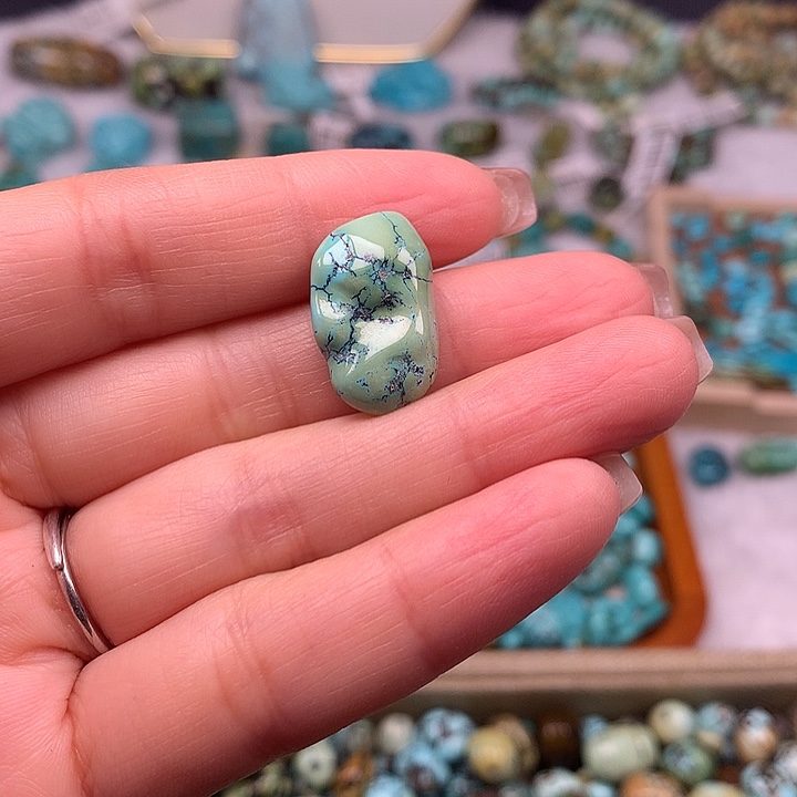 绿松石未镶嵌扣子