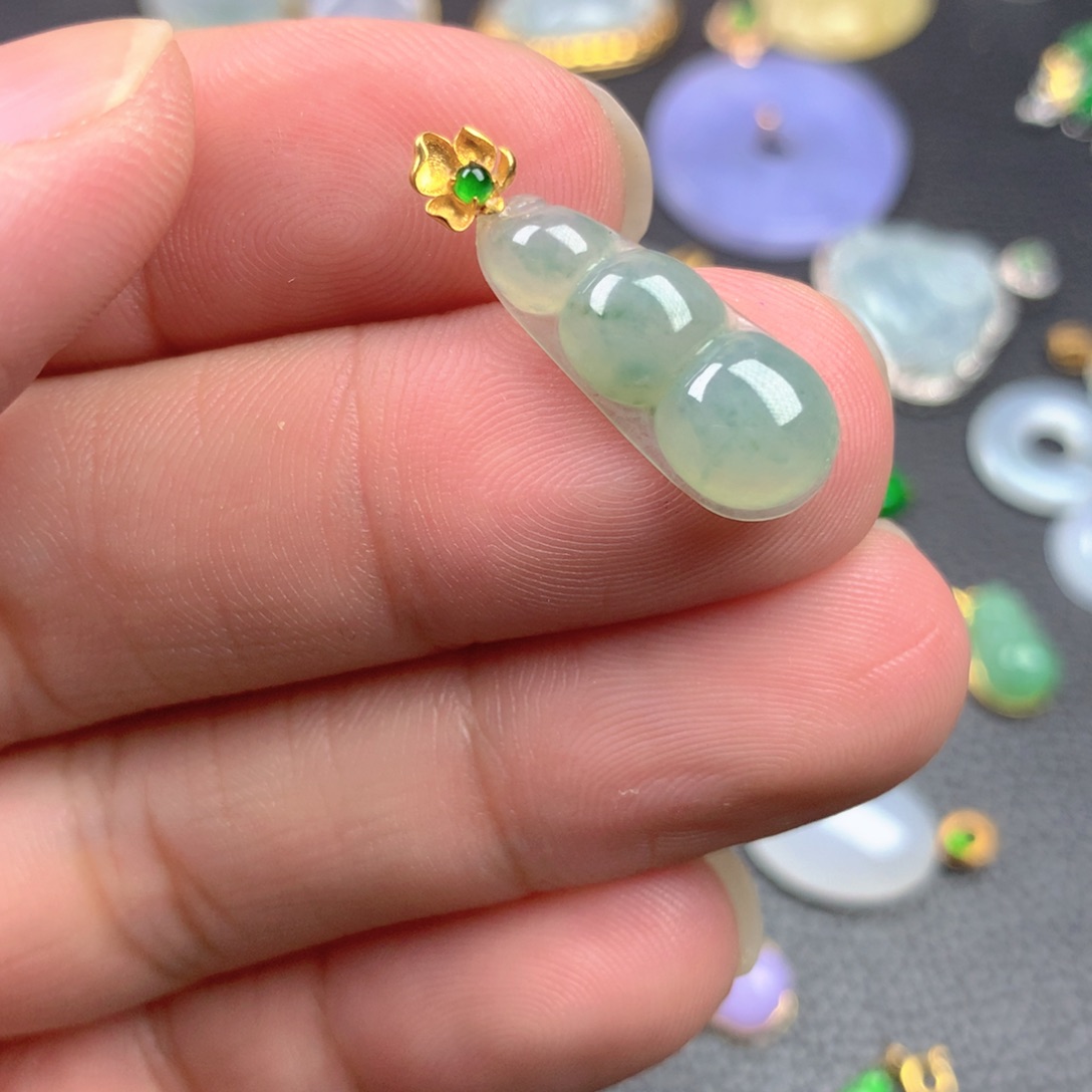 【闪购商品】颈饰18K金镶嵌翡翠翡翠