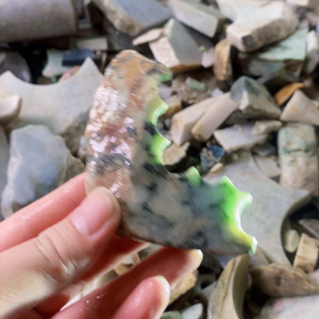 翡翠未镶嵌颈饰天然翡翠