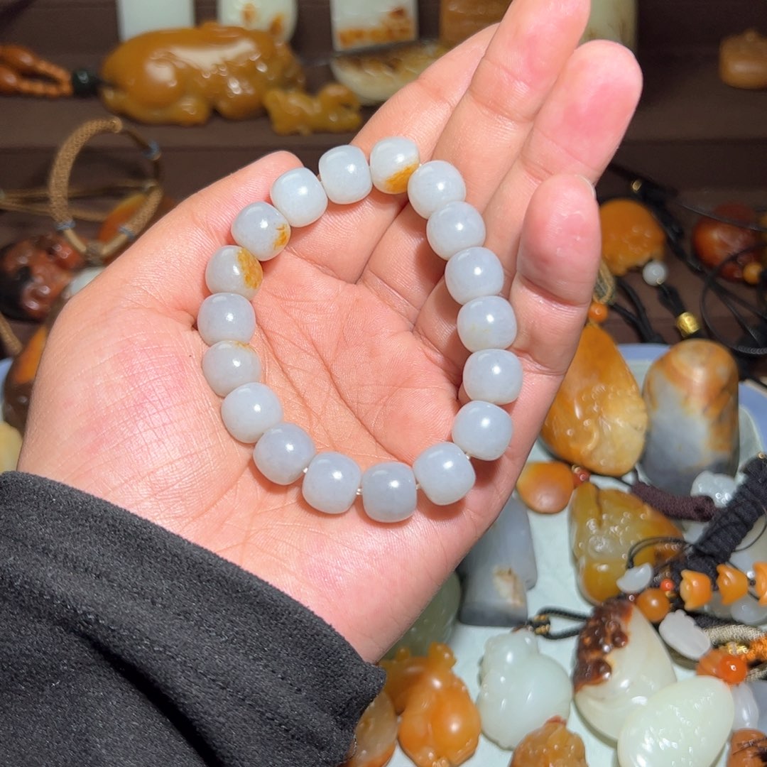 和田玉颈饰未镶嵌