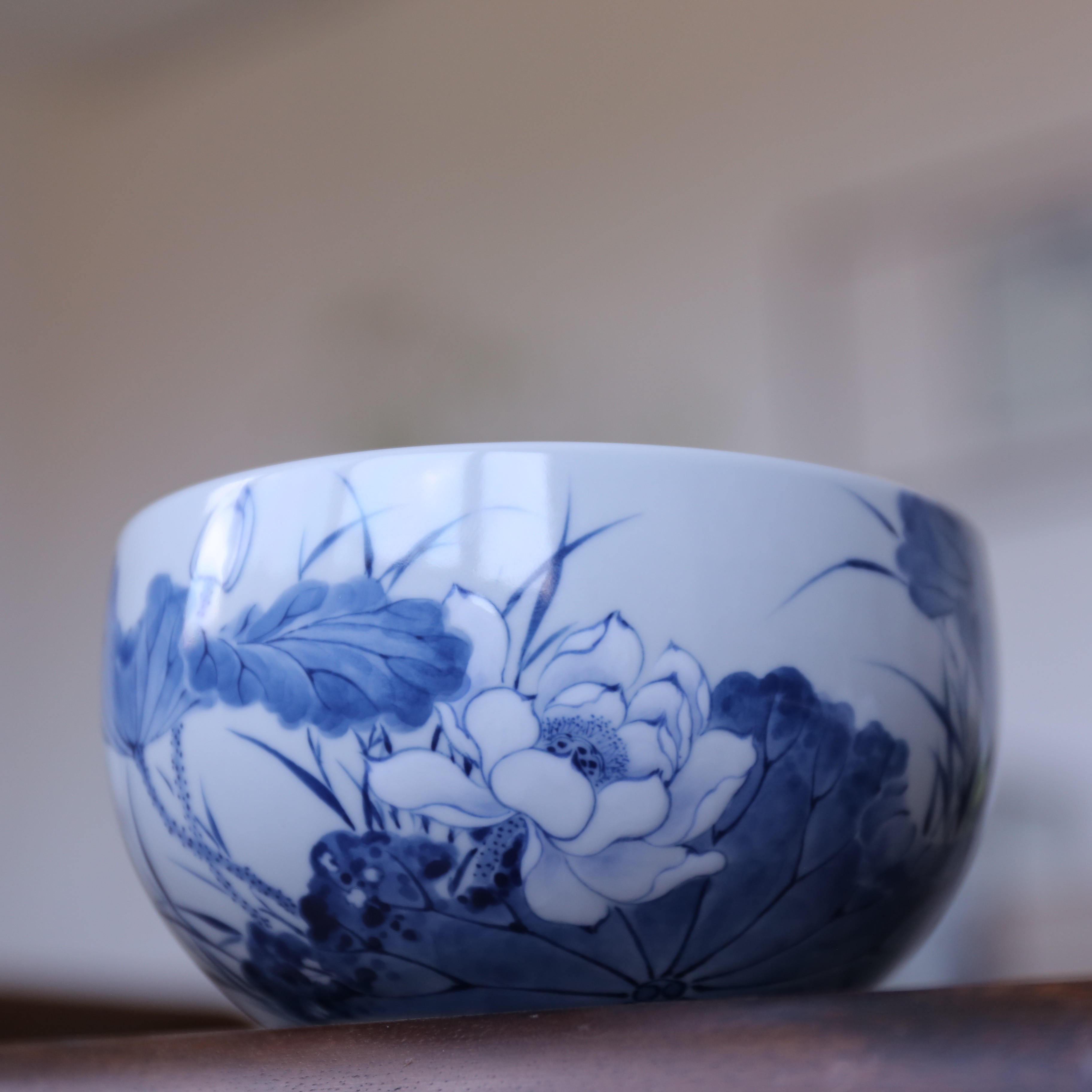 华山拙隐︱荷花纹水洗（建水）