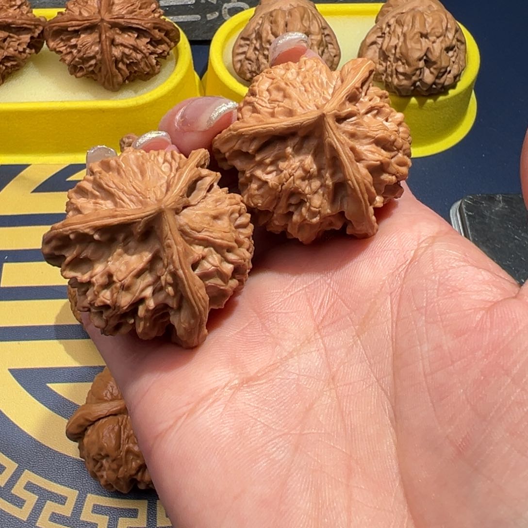 文玩核桃把件搂****?盘山三棱40