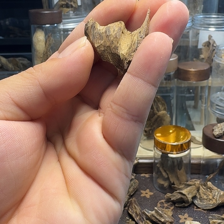 沉香沉香枕海南沉水包头