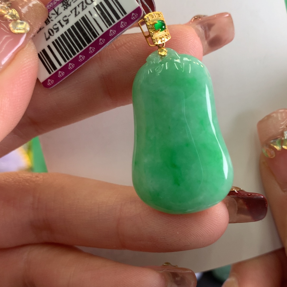 翡翠吊坠(不含链)18K金镶嵌