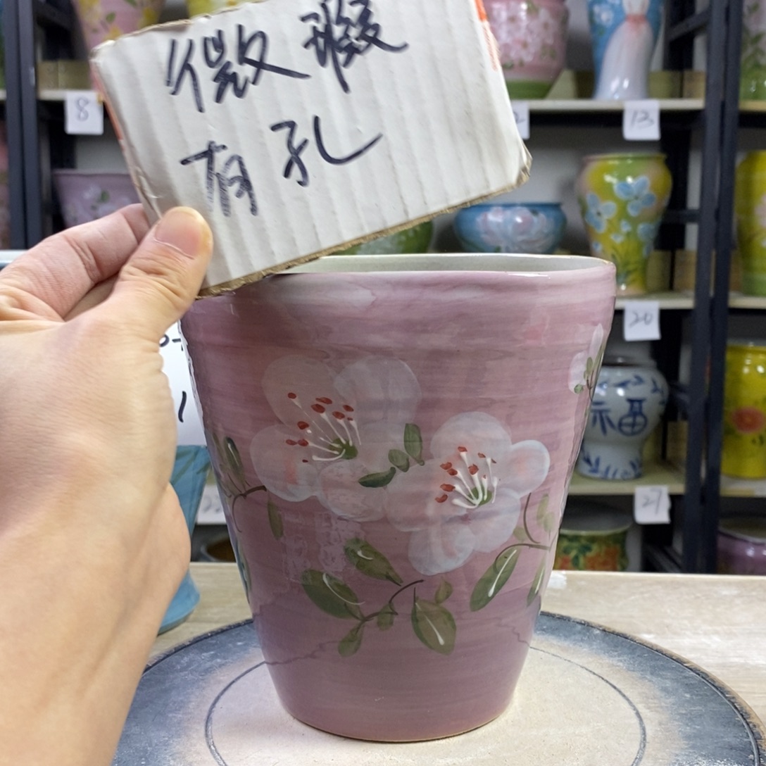 逢****景德镇手工手绘陶瓷花盆