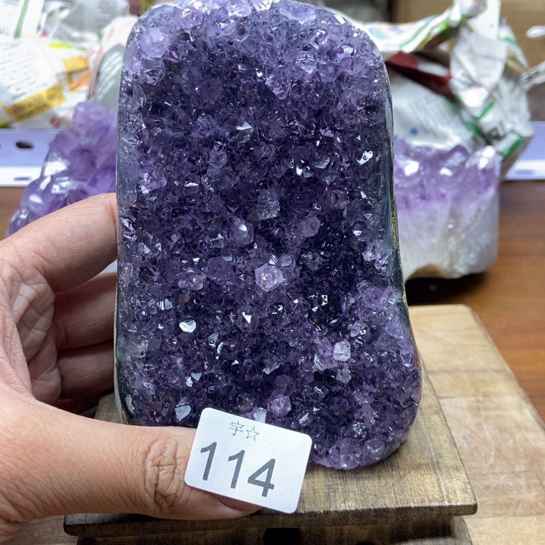 紫晶天然水晶摆件未镶嵌