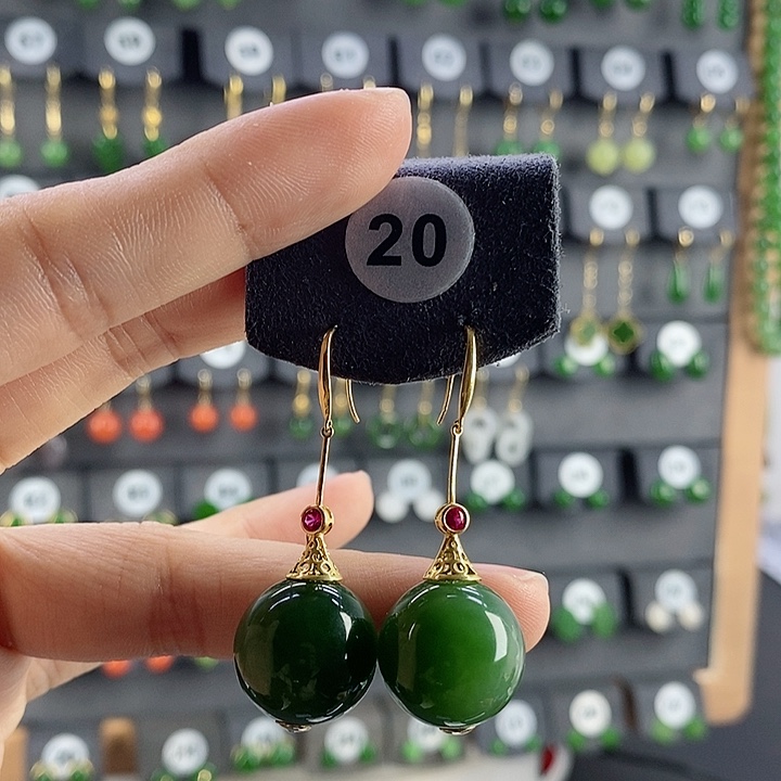 和田玉耳饰18K金镶嵌