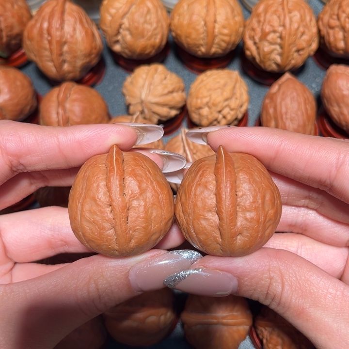 文玩核桃吊坠66668888