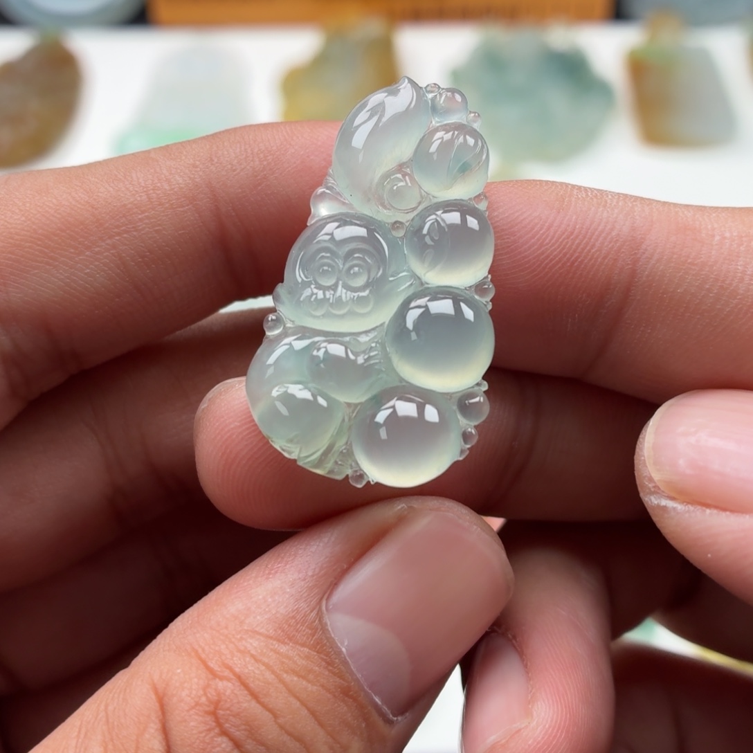 定制翡翠未镶嵌猴