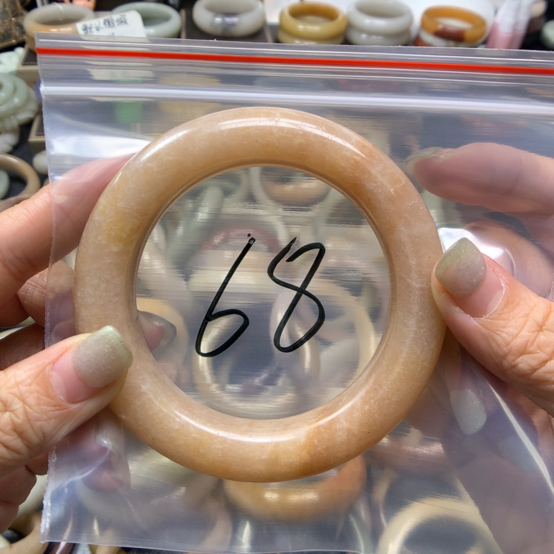 石英质玉手镯未镶嵌夏**_