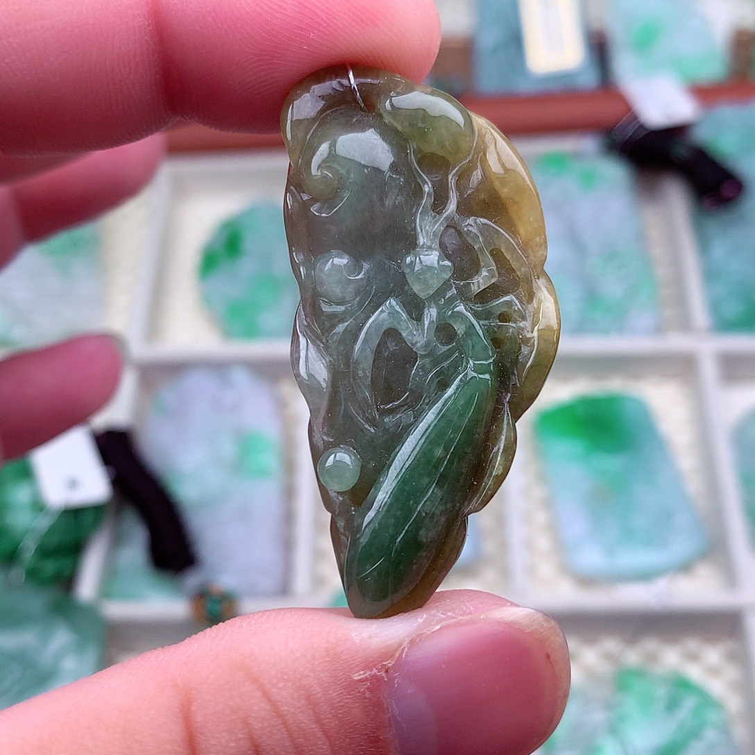 翡翠未镶嵌吊坠(不含链)