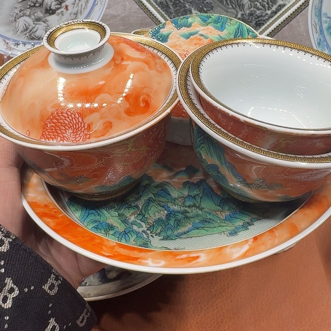 景德镇窑厂厂长陶世华表示