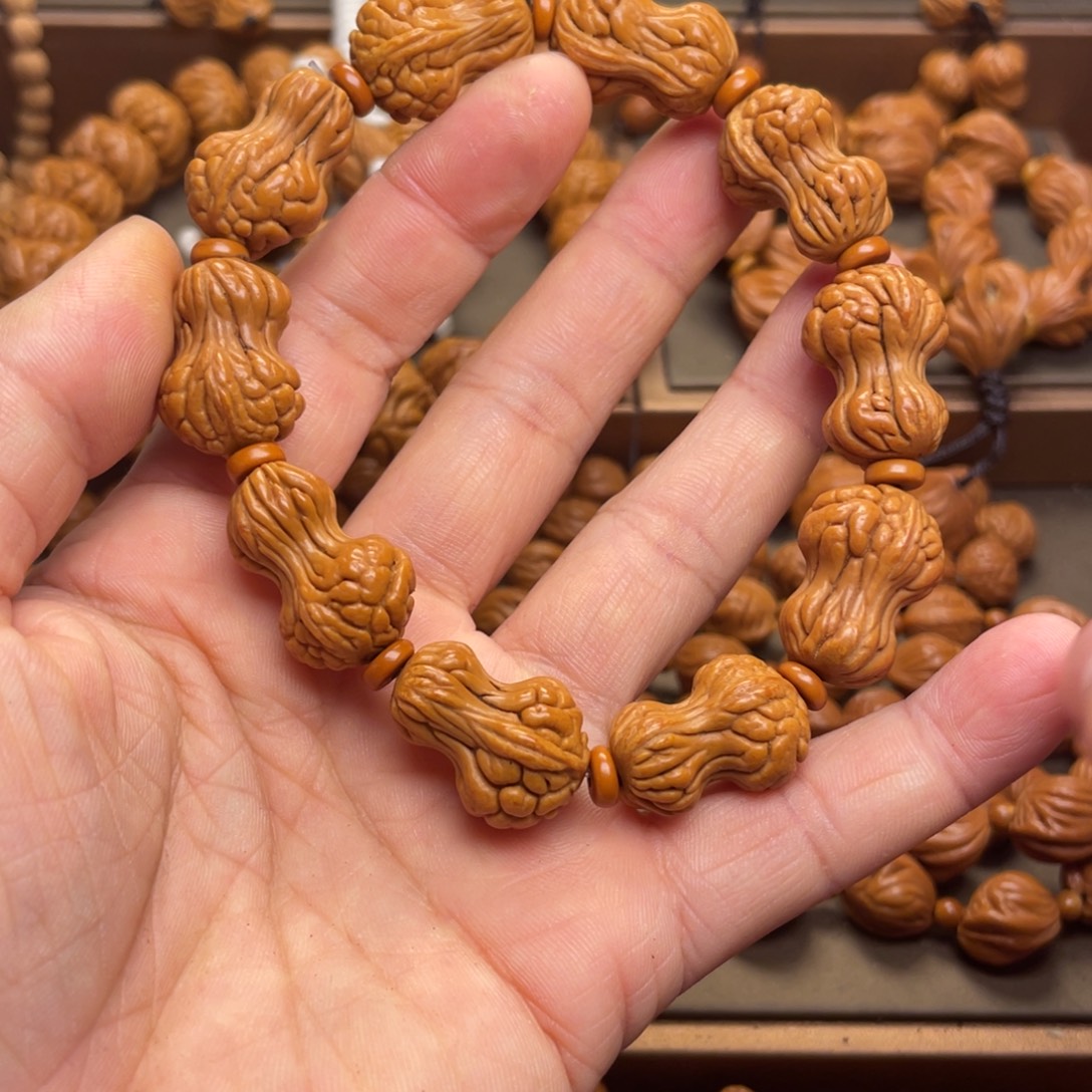 桃核手串龙纹桃核3