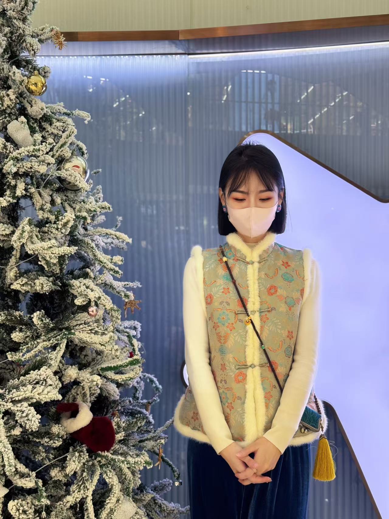 【国庆福利】花彩蝶 双面穿桑蚕丝宋锦水貂毛立领白鹅绒马甲 3302