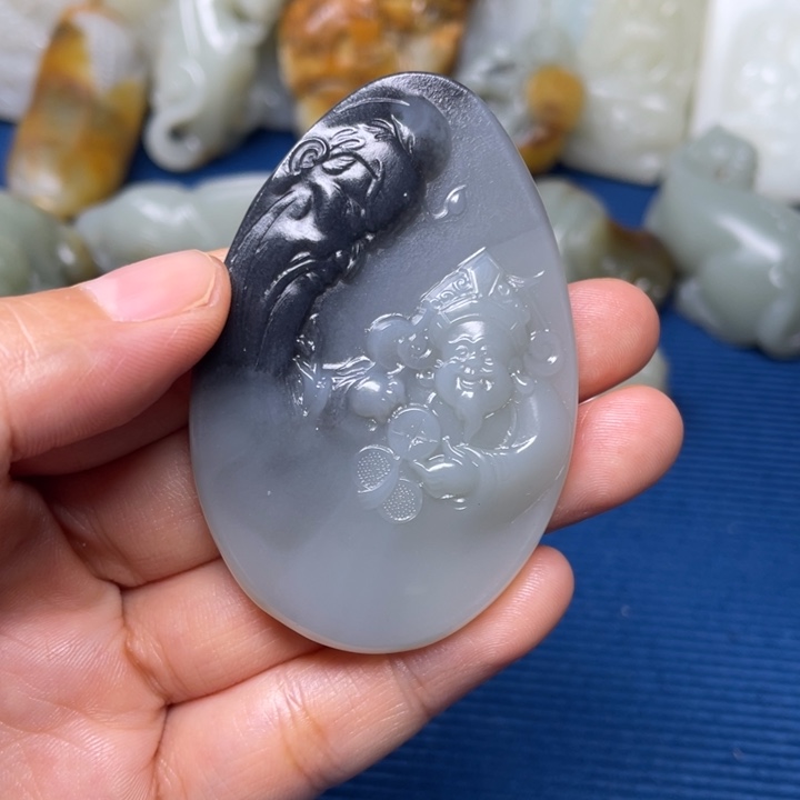 颈饰未镶嵌和田玉秦*德