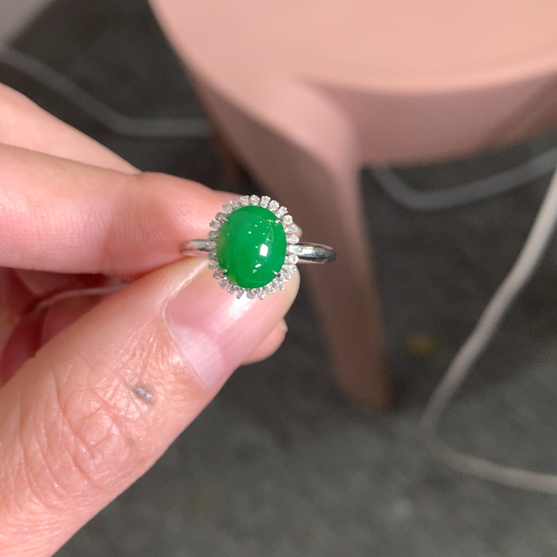 s***k翡翠18K金镶嵌戒指翡翠