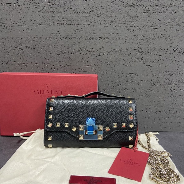 未使用/华伦天奴/市场价15500/包包/250209XZ0009