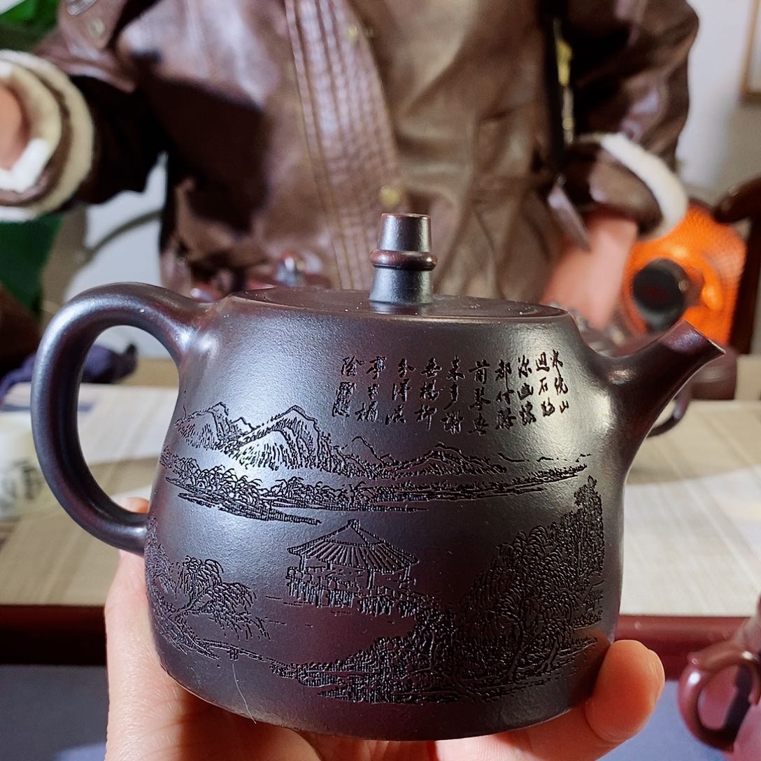 紫砂茶壶宜兴紫砂壶的人是