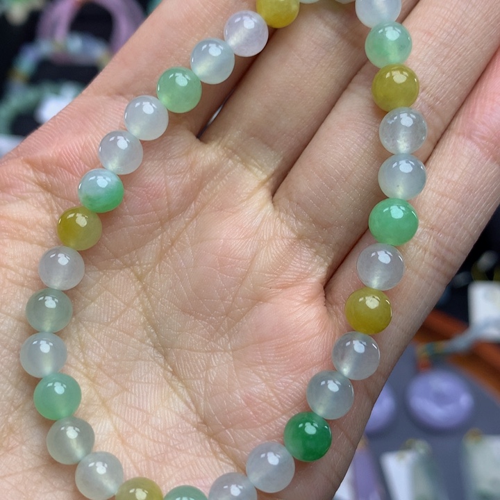 翡翠手链未镶嵌翡翠