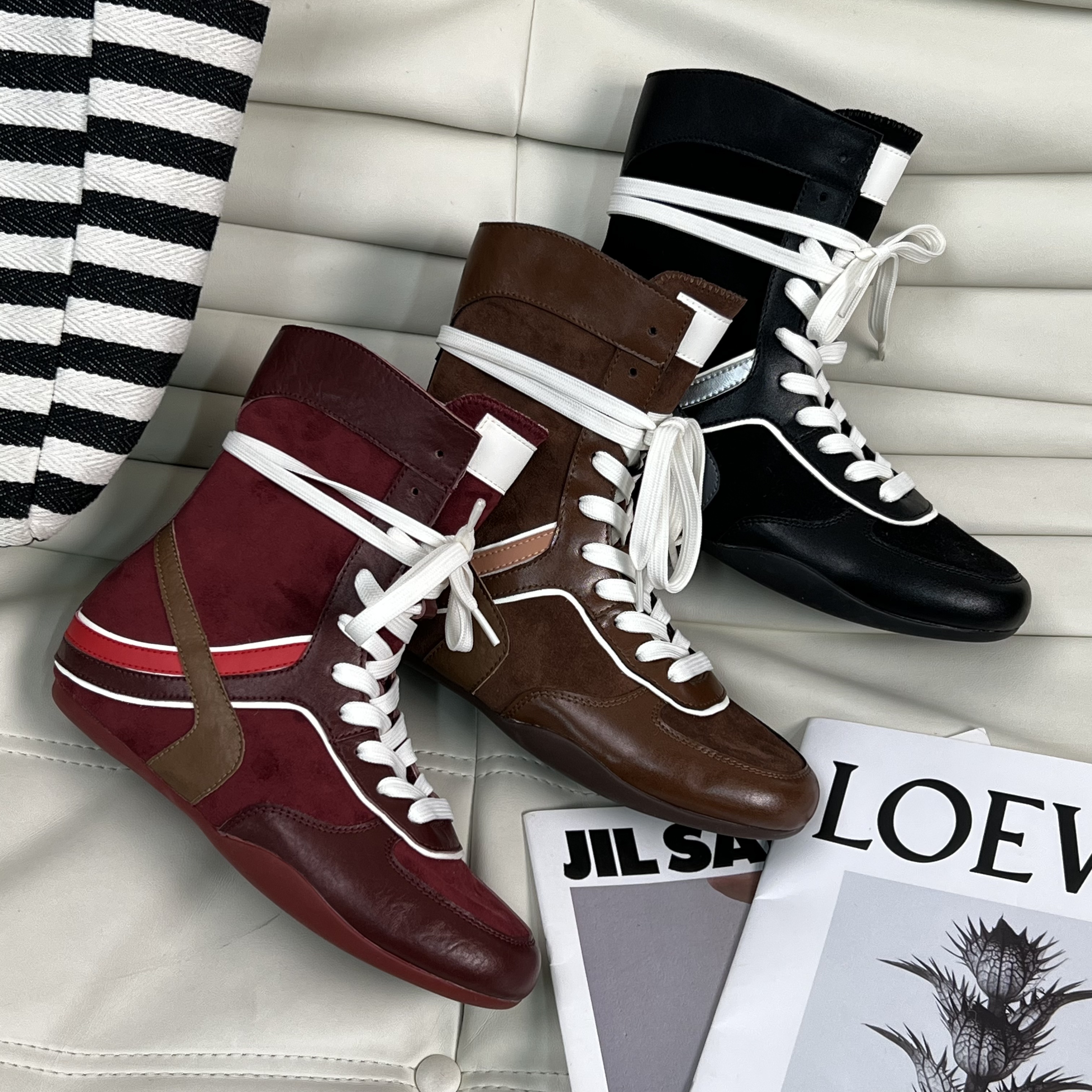 撞色自由漫步拳击靴绒面短筒靴运动感复古」;EQX55573