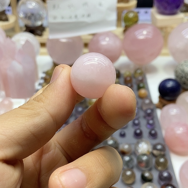 粉晶未镶嵌水晶1111111111