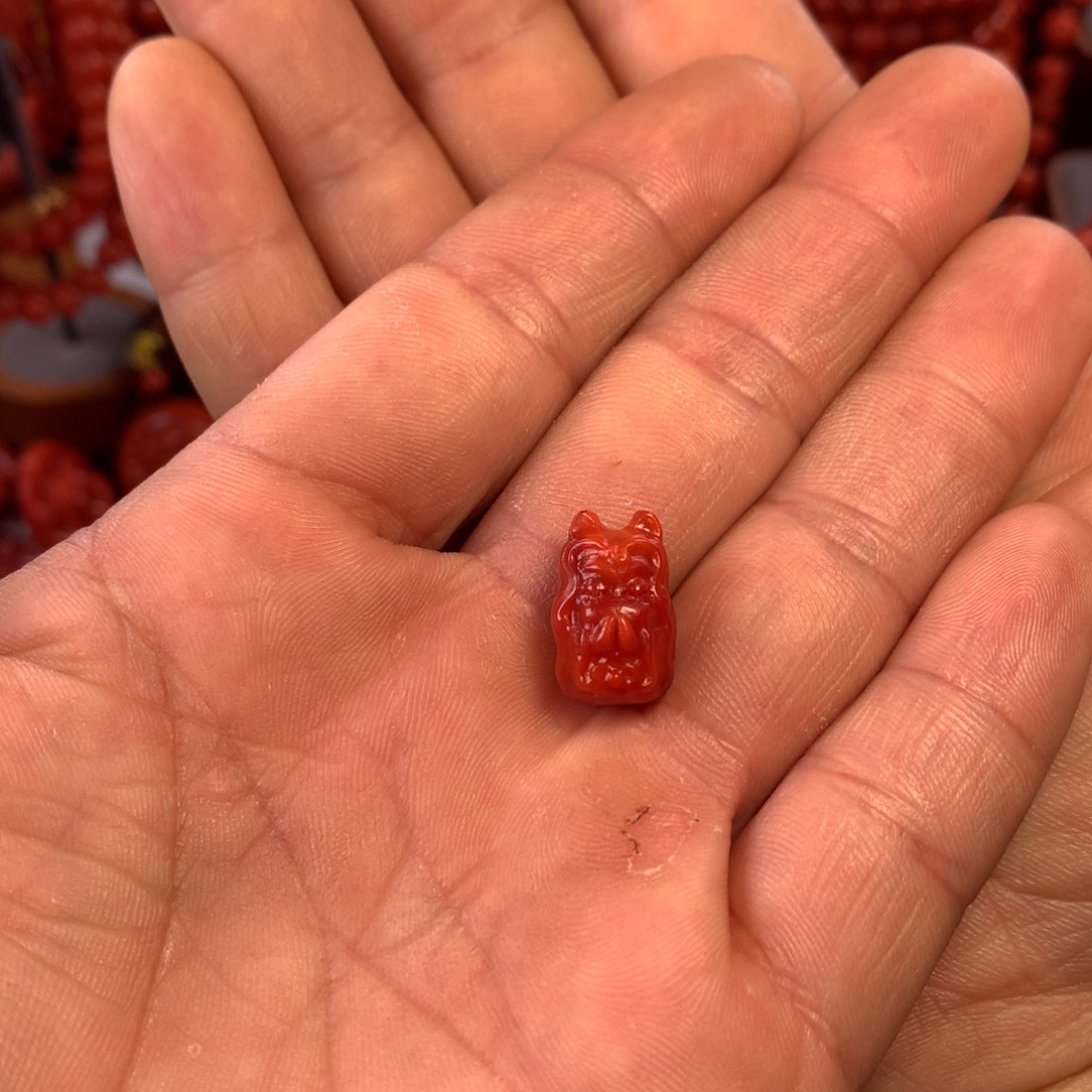 南红玛瑙配饰未镶嵌