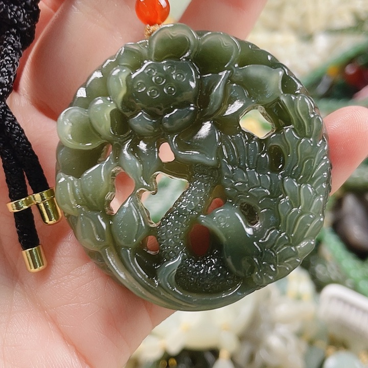 未镶嵌和田玉挂件