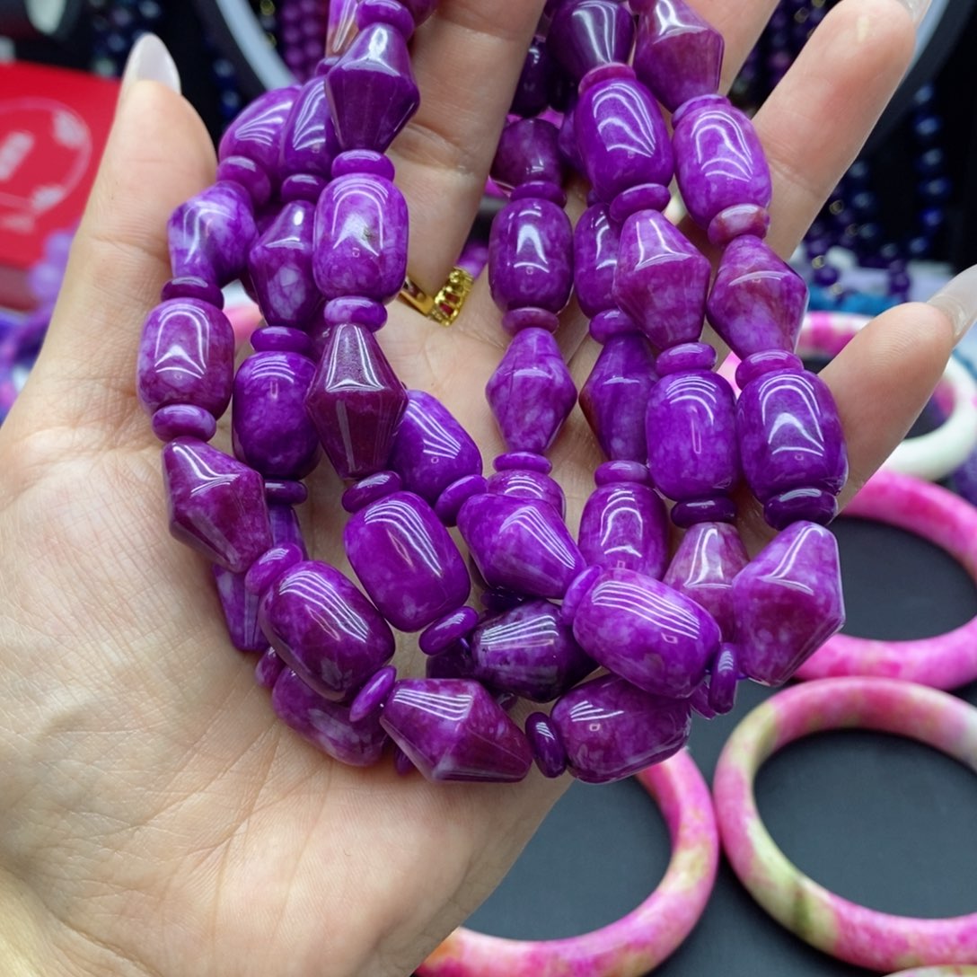 非金属珐琅文*199249主播推荐泥地紫樱花毛衣链