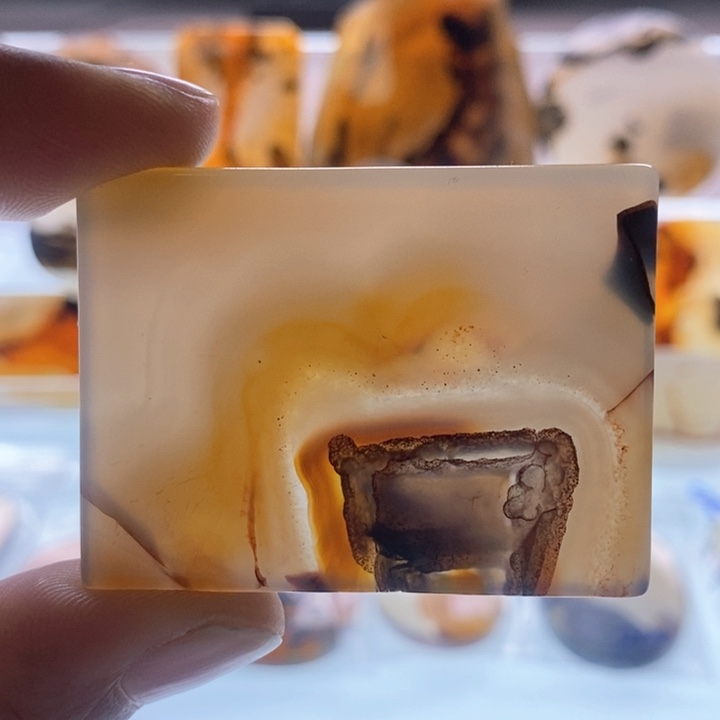 玛瑙/玉髓颈饰未镶嵌