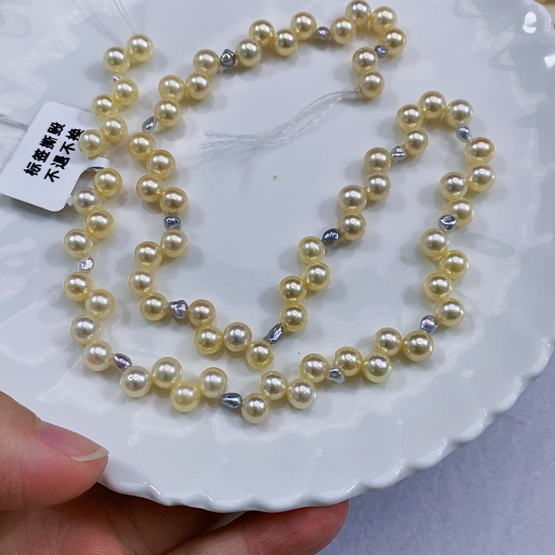 未镶嵌海水珍珠设计款皇后金项链诺****言