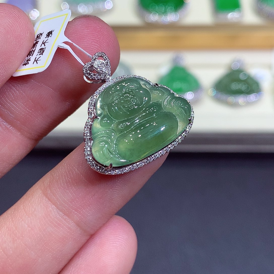 翡翠吊坠(不含链)18K金镶嵌