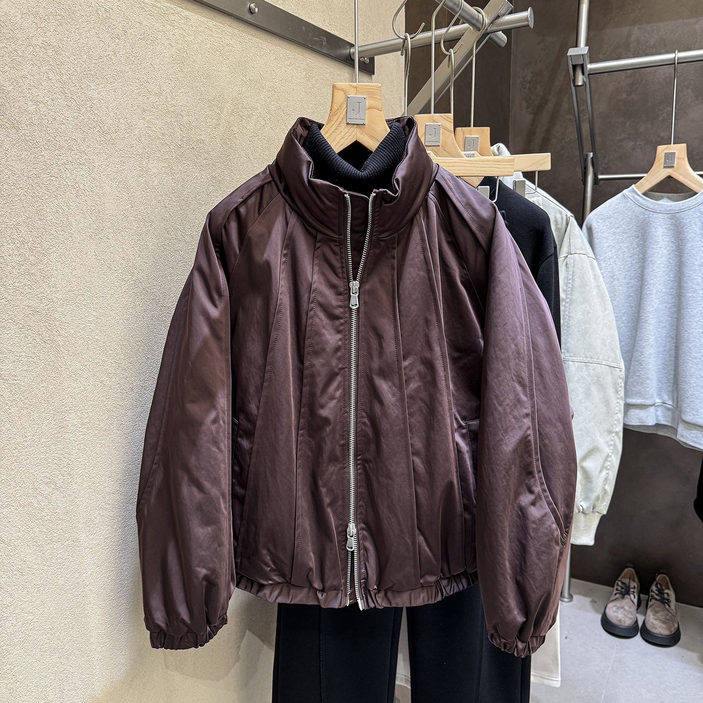 杭州滨江货【术艺】奢级好货 3000+双拉头90白鸭绒男士立领羽绒服