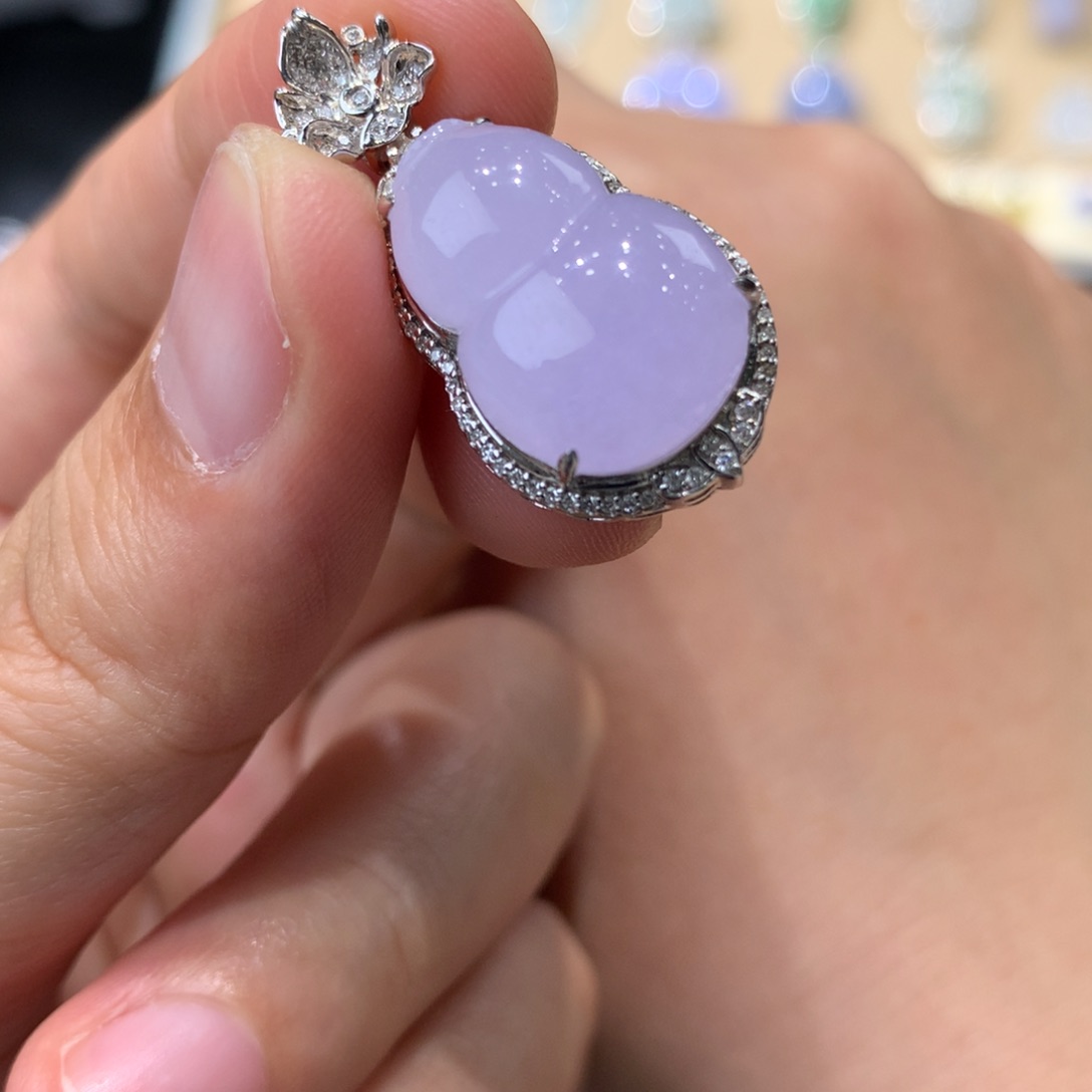 翡翠吊坠(不含链)18K金镶嵌粉紫葫芦