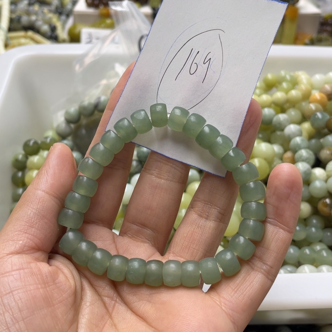 蛇纹石玉手链未镶嵌