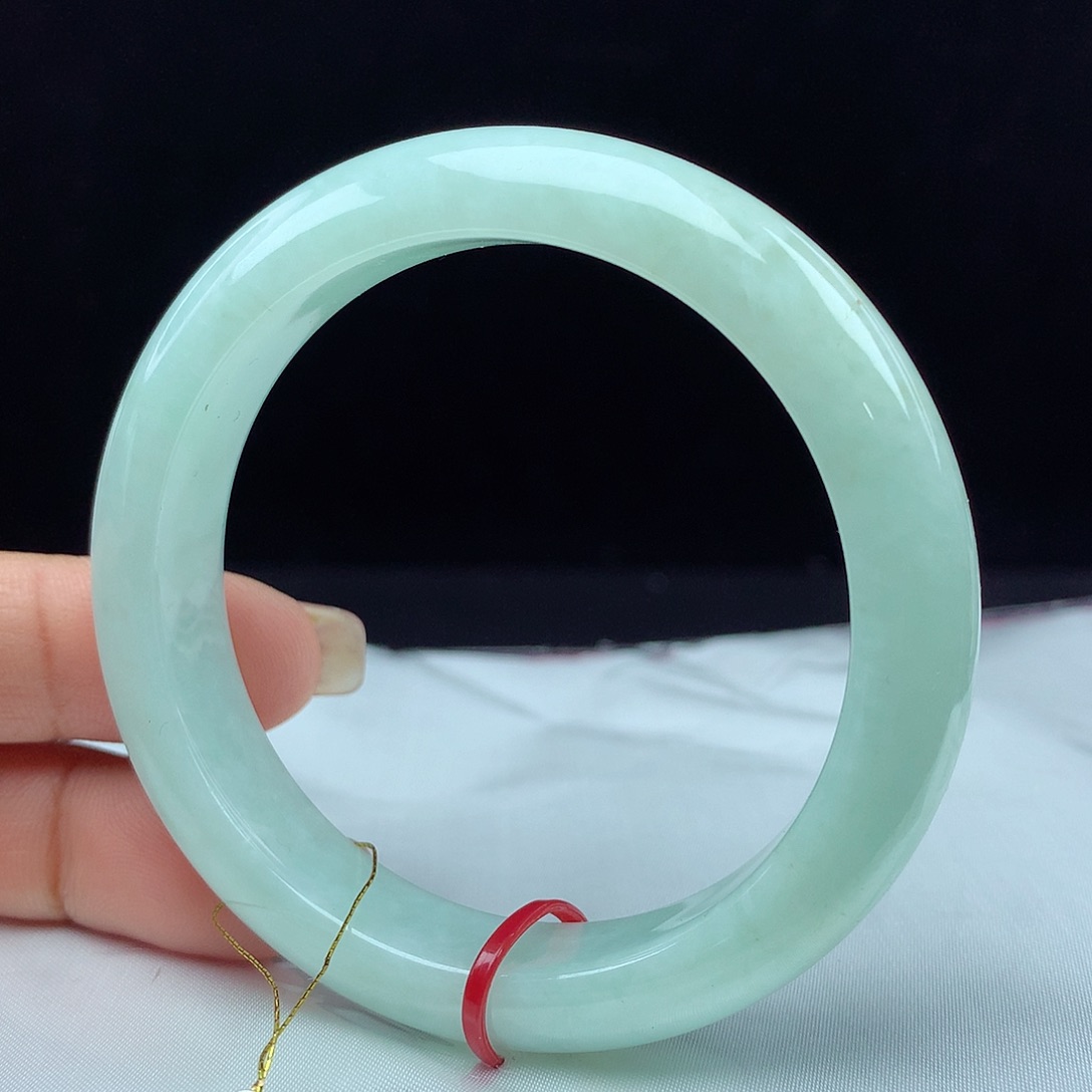 翡翠手镯未镶嵌55圈 3096