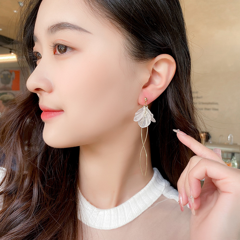 铜合金耳饰 【无耳洞耳夹】长款设计感花瓣耳坠显脸瘦超仙网红气质